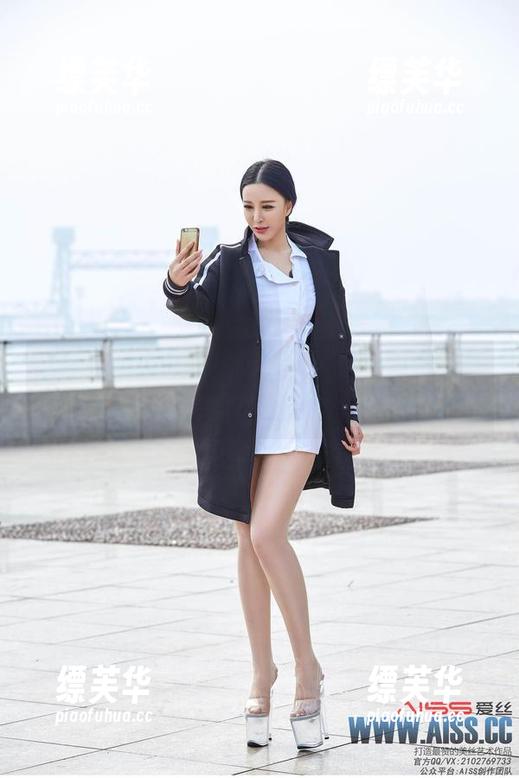 爱丝直穿少女的操场，图片总能勾起一些奇怪的回忆。