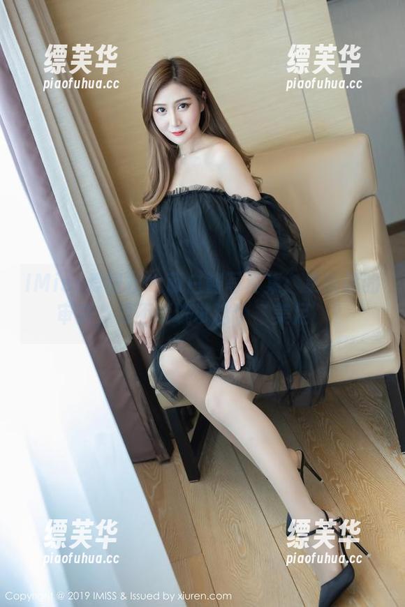 IMiss爱蜜社 - 萌白酱写真集：更新你的审美，要不要试试这个‘美足’？