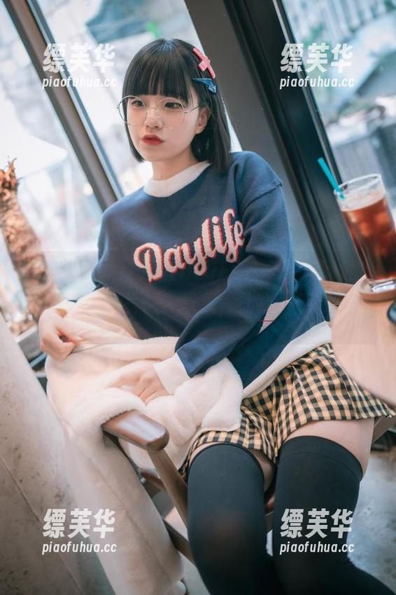 Jenny(정제니)的[BLUECAKE]喵精选，仿佛每张照片都在撩我，让我一阵心痒痒。