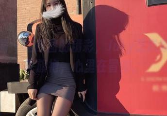 微密圈 - 这原图的精彩,July芝岚穿上碎花旗袍,心里在冒泡。