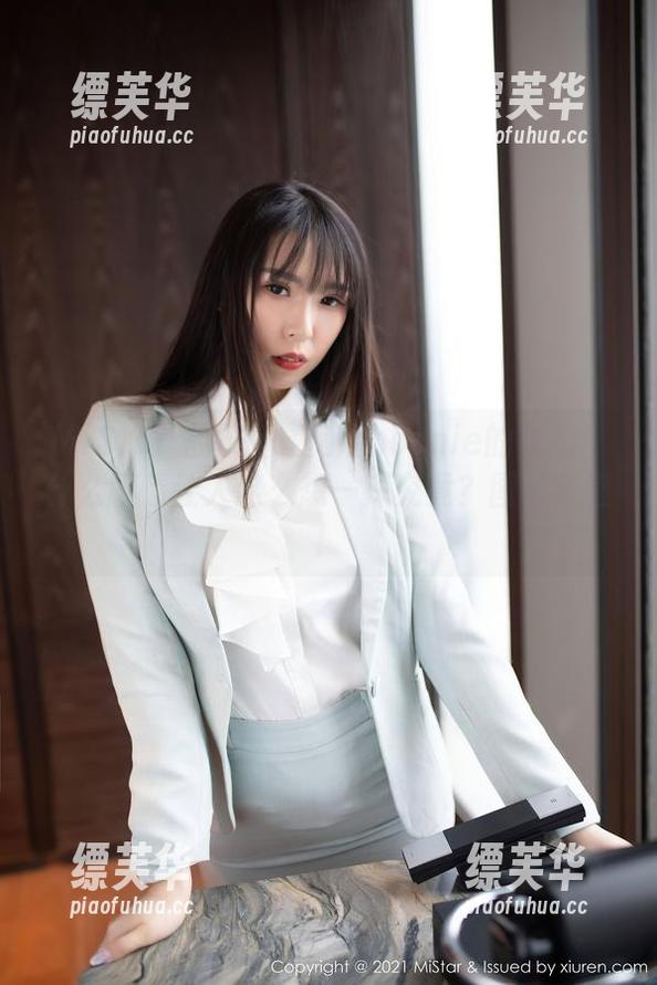 MiStar魅妍社 - 鲍妮boonie的私拍：什么剧情让人这么想一探究竟？图包速递！