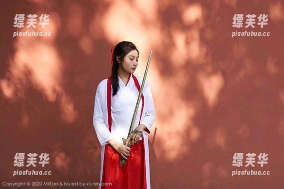 MiiTao蜜桃社 - 陌子Mandy的美图系列，看着看着就开始构思剧情，看得人也要嘴角上扬了。