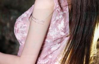 MyGirl美媛馆 - 不得不说,唐琪儿il的空姐图集,虽然无圣光,却颇有种“到手即飞走”的轻盈感。