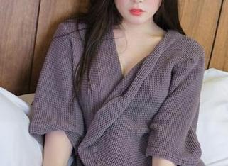 Pia(피아)的高清日常：放松在[DJAWA]的沙发上，谁说休闲不能拍照？