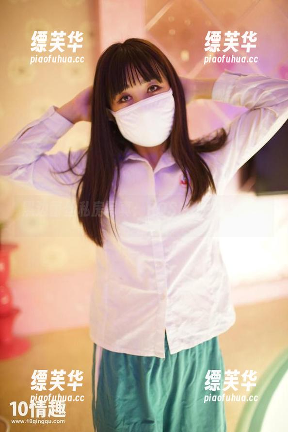 ROSI口罩 黑边蕾丝私房写真:ROSI在暧昧中摇曳。