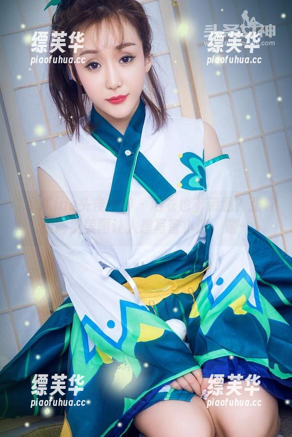 TouTiao头条女神 - 内衣也有诗意？张梓柔高清美图让人想写首小诗，嗯…