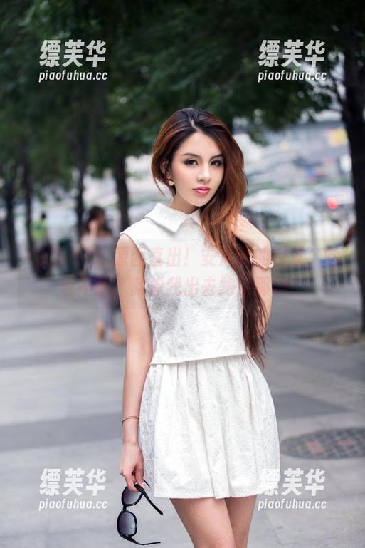 TuiGirl-安沛蕾 TuiGirl - 原图直出!安沛蕾的白丝,啥也不藏!就像我出去跑步那种!