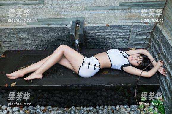 TuiGirl推女郎 - 精选的胡允儿，白丝可以是柔意，也可以是某种挑逗，恰到好处。