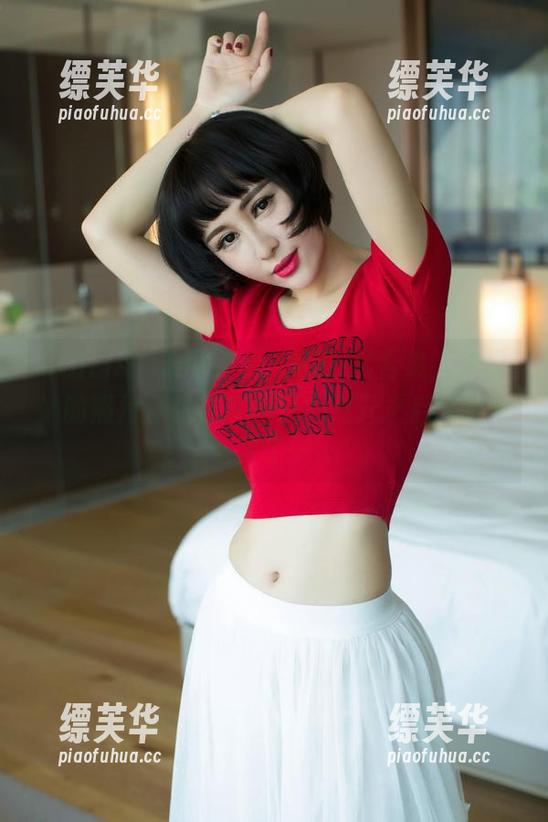 UGirls尤果网 - 温鈊怡的JK合集，难道她的照片也是在查密码？点开之后我就看呆了…