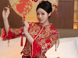 Xiuren秀人网 - 方子萱:在黑丝和吊带之间游刃有余的写真艺术家!