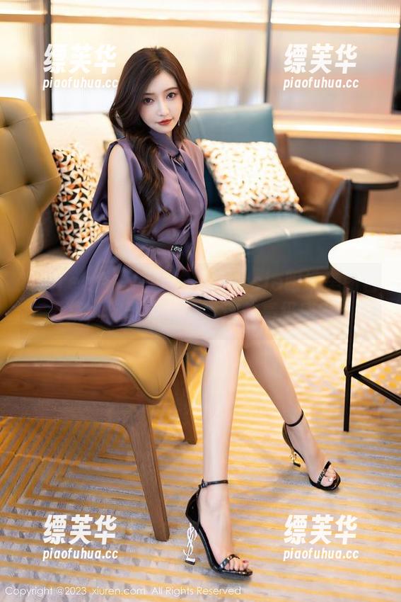 Xiuren秀人网 - 白洁Bessie眼镜美图合集，你确定能承受这种高级感？