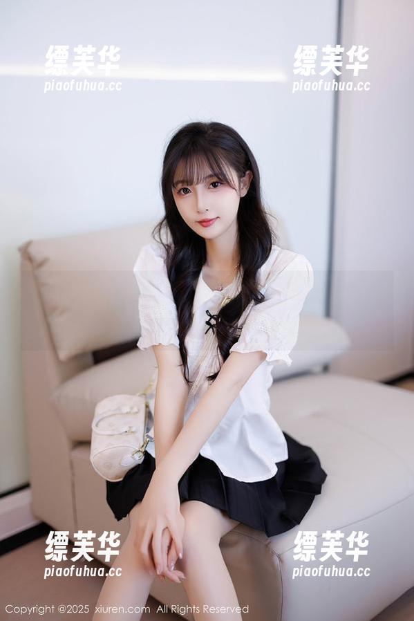 Xiuren秀人网 - 闯入芭比KIKI的私房图集，发现被藏起来的秘密