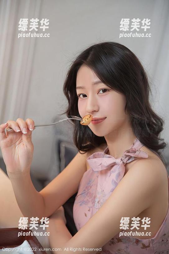 Xiuren秀人网 - 校服不只是一种形式，金悦汐让它焕发新鲜感！最新作品更新！