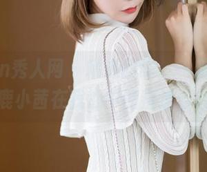 Xiuren秀人网 - 精选回眸,一袭红裙:鹿小茜在我心中的叛逆告白