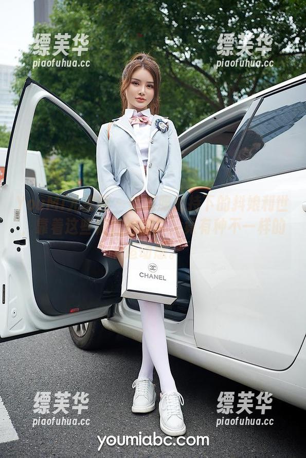 YouMi尤蜜荟 - 体操服加持下的抖娘利世，靠着这些精选的图片，竟有种不一样的运动感。