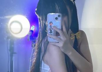每一张找到的私房图片都在诉说九言的美足传奇！