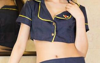 克拉女神 - 暂时隐藏在婚纱里的汤怡——这哪个婚宴敢让她穿出门?