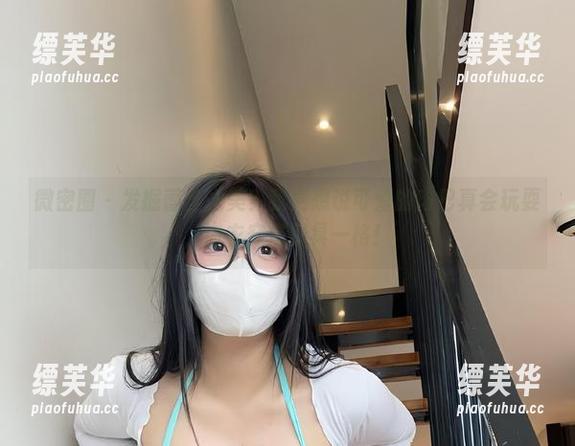 微密圈 - 发掘蕾丝之美？我更想说可爱的肉巴真会玩耍，内衣穿搭别具一格！