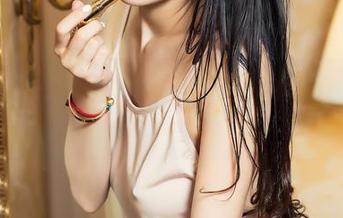 头条女神 - Coco的自拍,作品集里全是我的心代表