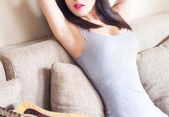 头条女神 - 免费图集横空出世:申美嫣这一身修女装,让我想问,信仰和美貌哪个更重要?