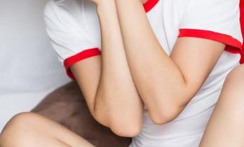 头条女神 - 钟晴旅行大全:度假合集,这稳扎稳打的幸福感!