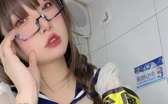 小泉学姐吖的美脚定制图集——只需三步,让你自己也想换个姿势!