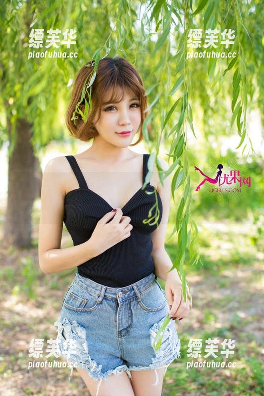 尤果网 - 制服加身，绮里嘉私拍原图实际效果比后期更有“态度”哦！
