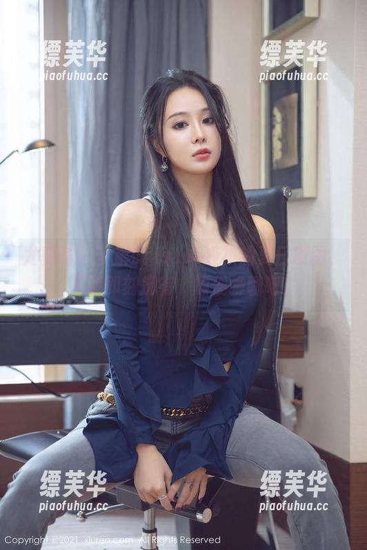 尤蜜荟 - 了解Cris_卓娅祺的夏日原图，下载即刻拥有，顺便聊聊吧！