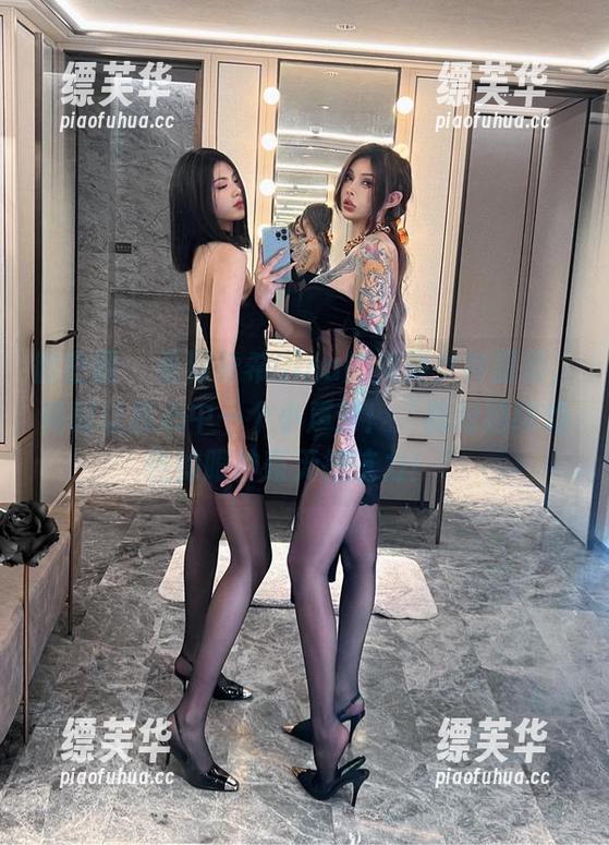 微密圈 - 看到希希Gina的免费女神图册，顿时让我心中一个小声音：“我对持续灼热的眼神毫无抵抗力！”