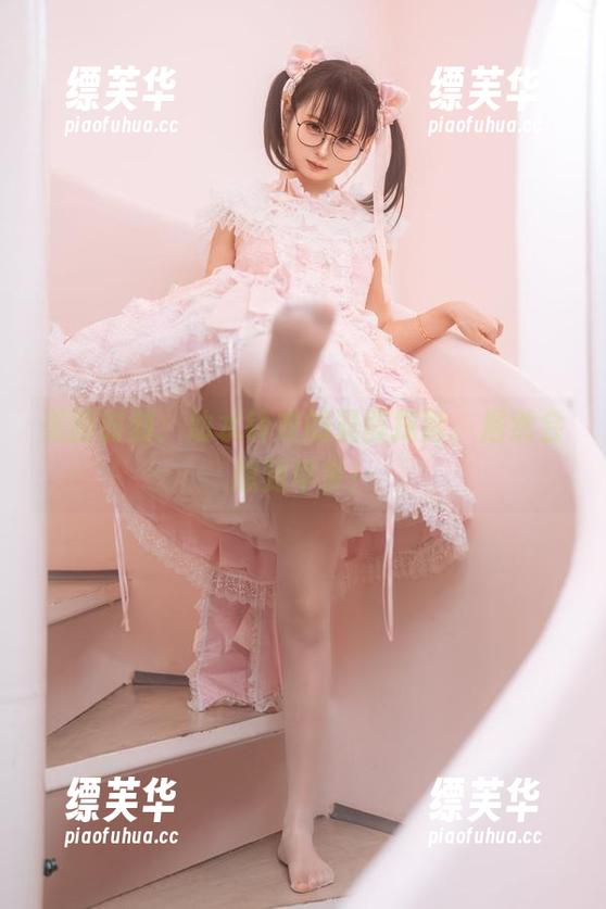 美图时刻：幼水铃衣的晨醒探险，居然会想到早餐！