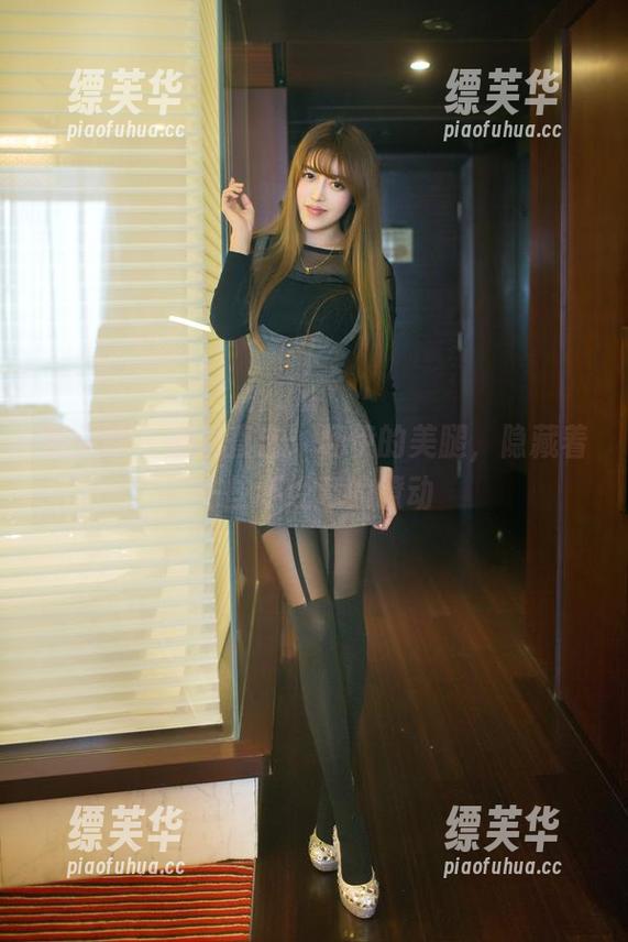 推女郎 - 原图直击：杨伊的美腿，隐藏着一些不经意的撩动