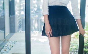 推女郎 - 你认为林萌萌的职业装图包是认真吗？我看未必！