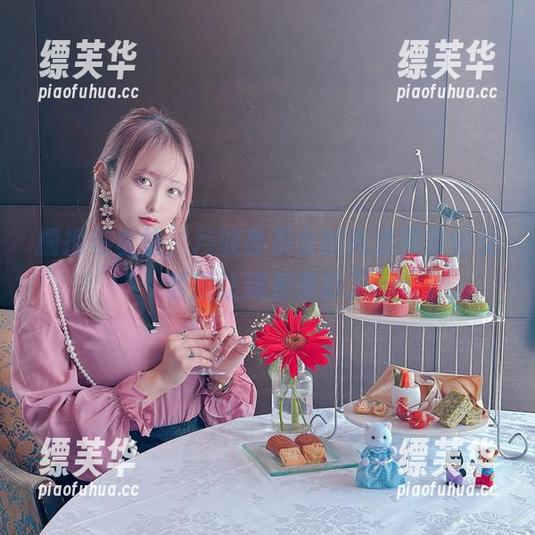 拥抱与羞怯，月城委员会的高清黑暗修女套图让观者微妙了