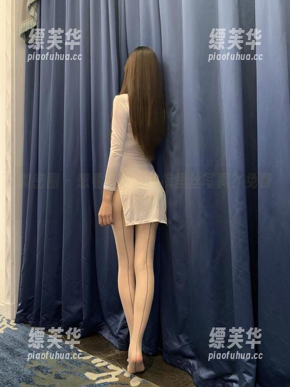 微密圈 - 想看有你喵的裤里丝写真？免费又好玩！