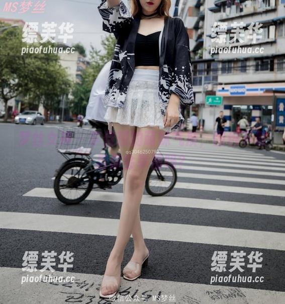 梦丝女神 - 李佳琪的萌妹气质，图包下载后你会幸福吗？