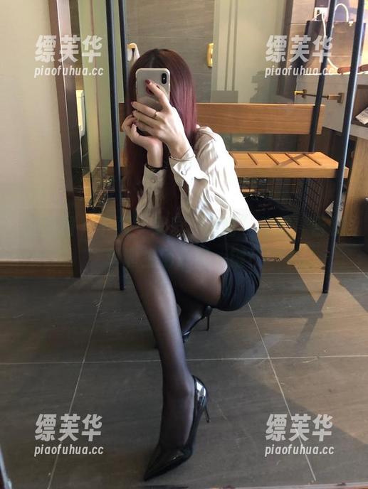微密圈 - 下载“梦里一只喵”校服，告别单调生活只需一键！