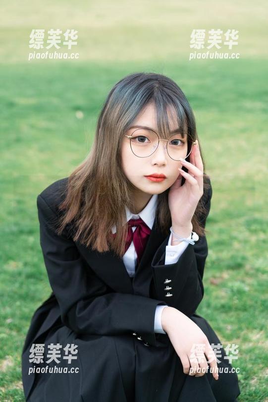 敢不敢来取个免费稻田专辑，装作自己在梨瑾瑾的世界里撒欢？