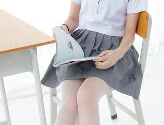 森萝财团的艺术品,‘内部晴涩古风12E’里的无圣光也是个亮点。