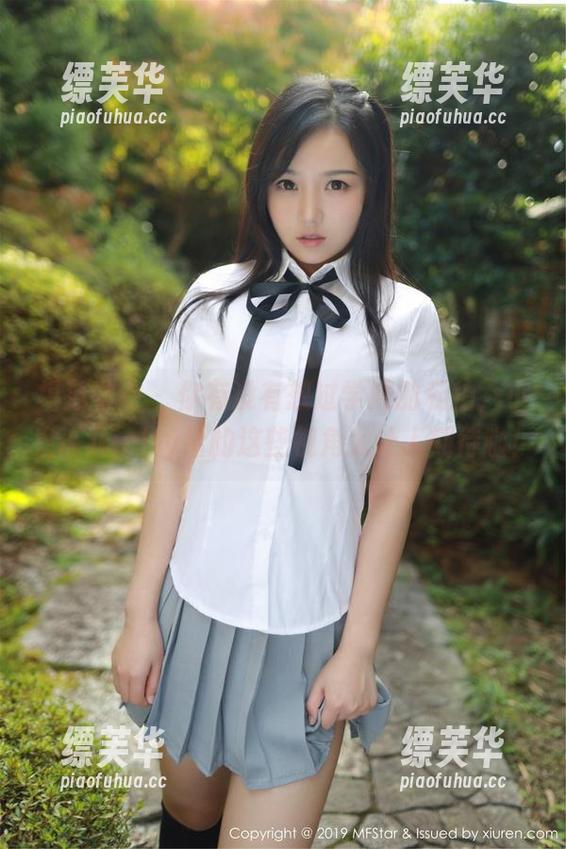 模范学院 - 你有没有想过学妹的私拍，小果冻儿jelly给的这些视角太让人期待啦！