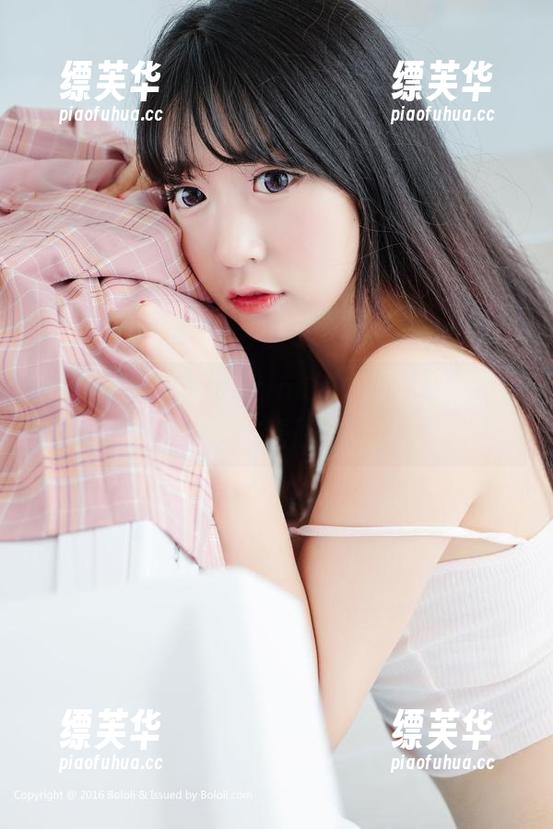 波萝社 - 许诺Sabrina的自拍全套装，你敢不敢看原图？