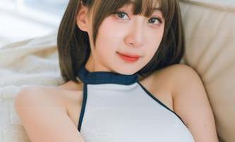 夏日的光影下,浅安安又一次让人心神荡漾,想看原图吗?