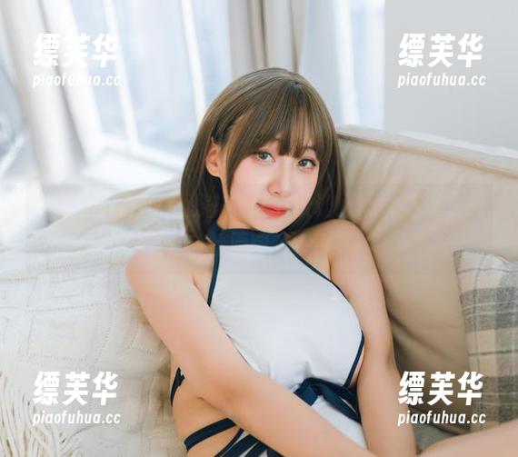 夏日的光影下，浅安安又一次让人心神荡漾，想看原图吗？