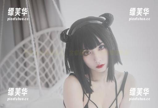 图包走出清颜颜子，全套福利：天使的颓废时刻！