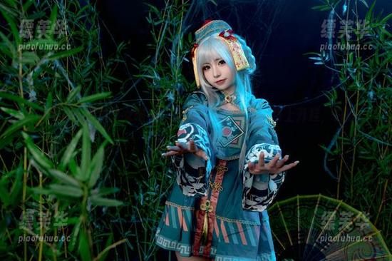 纯白写真：爆机少女喵小吉在“洁白无暇”的路上开挂，白就一个字，怎么做到的？