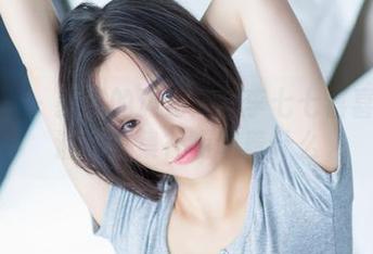 爱蜜社 - 教室的边角:李李七七喜喜的高清写真集在唠叨着什么