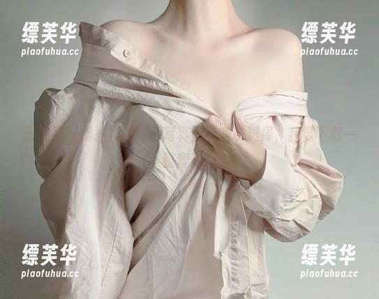 微密圈 - 相扑猫的制服写真集，难以选择，我要下载一整套呀！