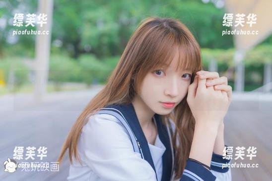 从未如此可爱！祖木子蓝白条纹丝袜图集，分享一些你想象不到的欢乐！