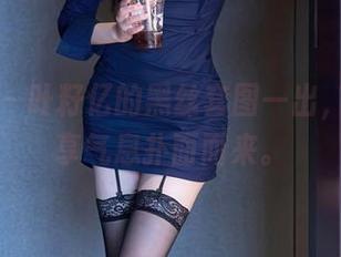 秀人网 - 叶籽亿的黑丝套图一出,强烈分享气息扑面而来。