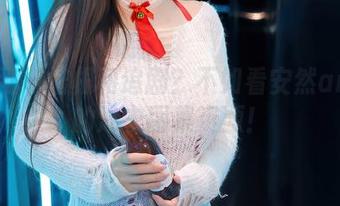 秀人网 - 培根和追剧?不如看安然anran的泳衣图集资源!
