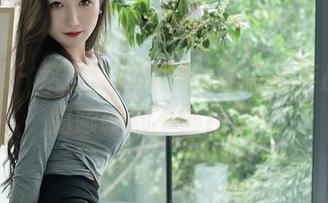 秀人网 - 这些晗大大Via的白丝作品,我的眼睛都不够用了!